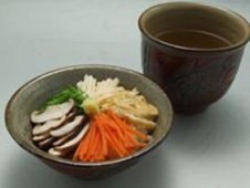 沖縄風五色茶漬け（菜飯：セーファン）