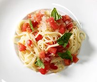 トマトのカッペリーニ　冷製パスタ